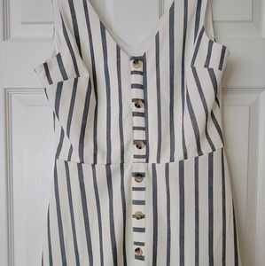 White dress w/ blue stripes & button down design